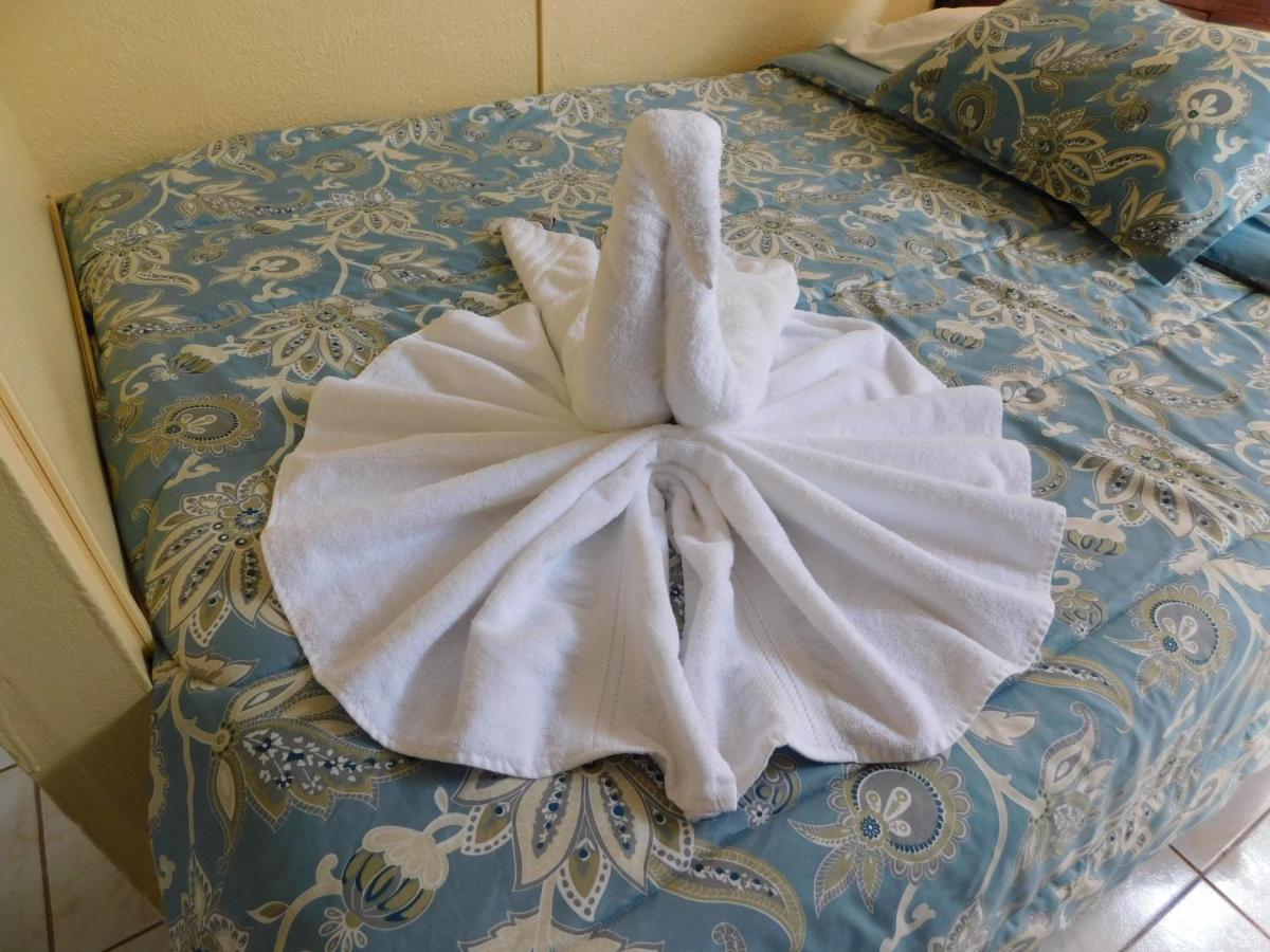 جاكو Condo Villa B27 Sleeps Five People - B28 Sleeps Six People - Price Includes Housekeeping Fees Not Taxes - Very Close To The Pool And Beach! المظهر الخارجي الصورة