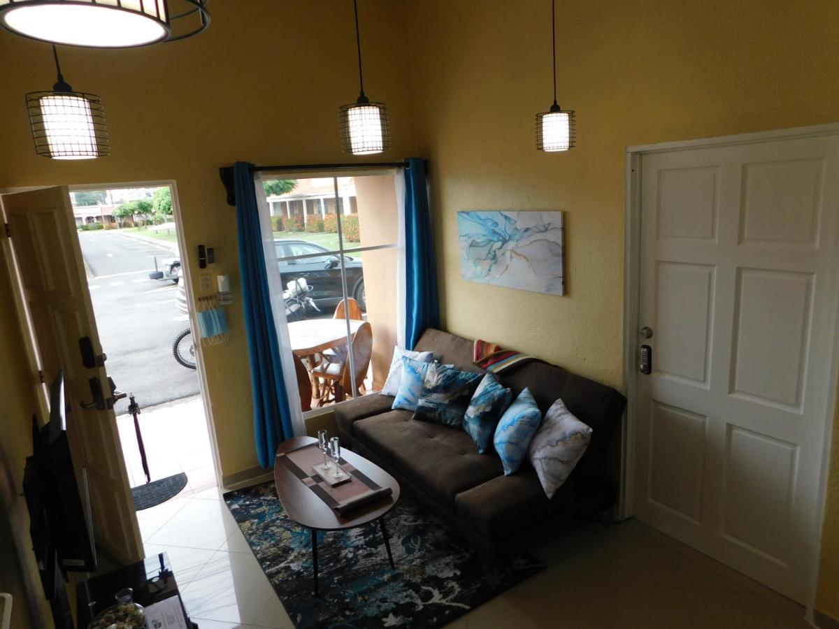 جاكو Condo Villa B27 Sleeps Five People - B28 Sleeps Six People - Price Includes Housekeeping Fees Not Taxes - Very Close To The Pool And Beach! المظهر الخارجي الصورة